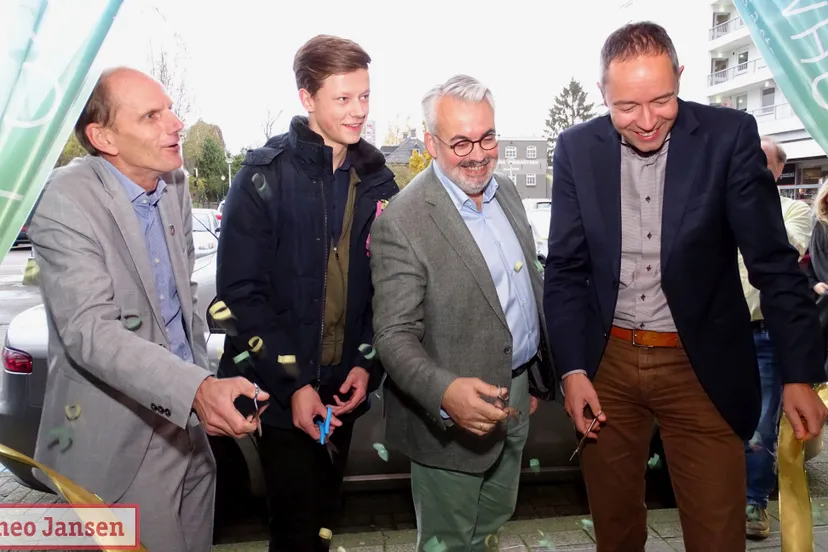 opening pop up store astrum college velp 0