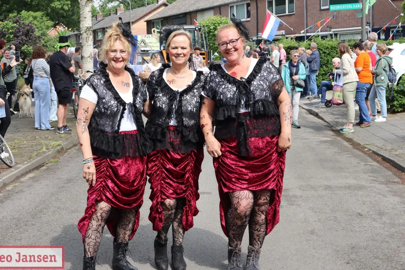 oranjeoptocht laag soeren 2024 1