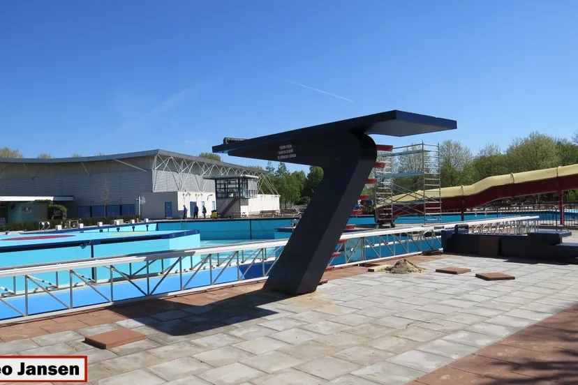 otx2ej0265z9wwnrv0lcpcjcr 2014 04 16 renovatie zwembad 004
