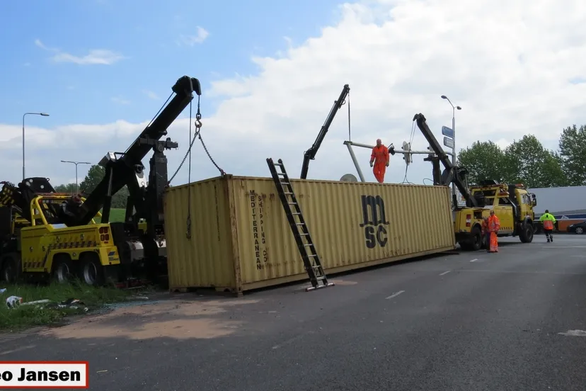 pe4wl9ukiylaijjei4frpxqs5 2014 05 09 pleyroute ongeval vrachtauto 017