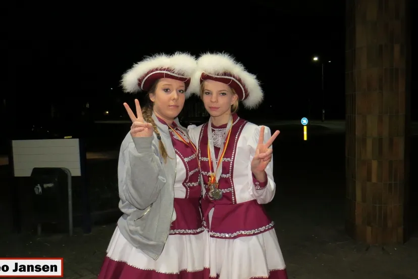 pela367avcbfd2o5blofmg3an 2014 02 26 overdracht gemeentesleutel01