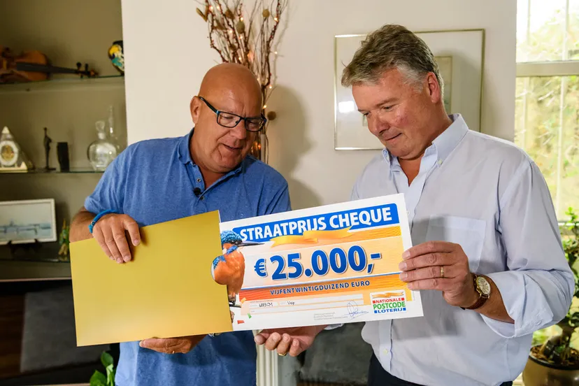 peter uit velp wint 25000 euro in postcode loterij
