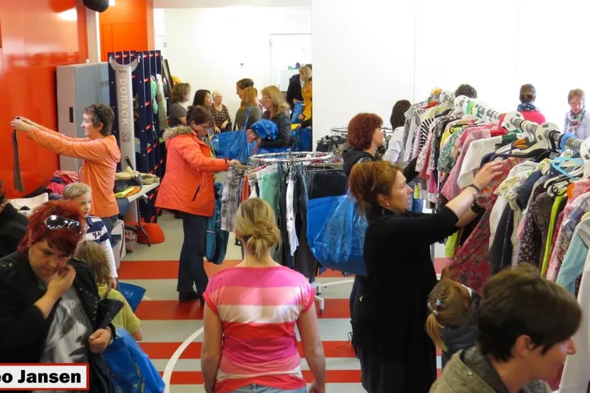 plj0pf3e57frd7lw6jwubtlt8 kledingbeursellecom