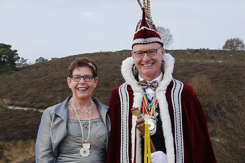 pronkzitting cv de heiknters2 prins ren