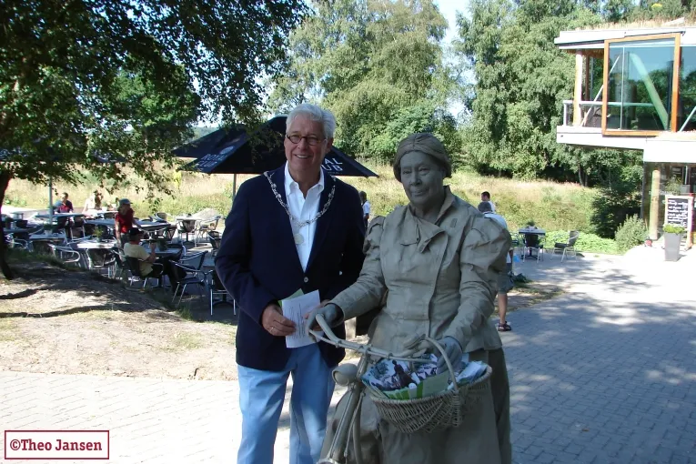 q22qp6tynycxkus5mqer1evhu posbank fiets beatrix 001