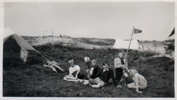 q9lfsyep56m8r69z7d43nrmb2 1951 zomerkamp terschelling