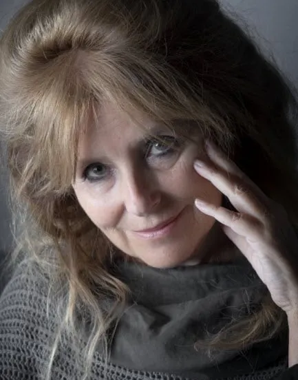 qmtotagr4hq9cl0kpvhi7qleo miriamguensberg