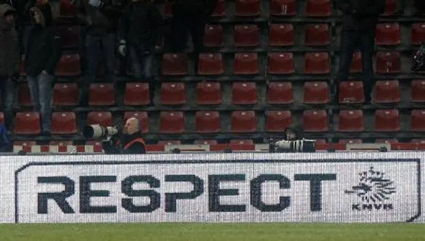 r48odc5fwcrc9h9eatog1zuii knvb respect