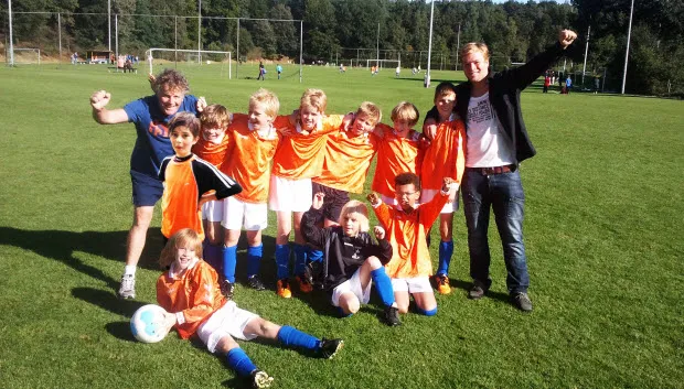 rg57mrgwuw9sayicd4zt2m6nw dvov e5 kampioen 2013 vj 2