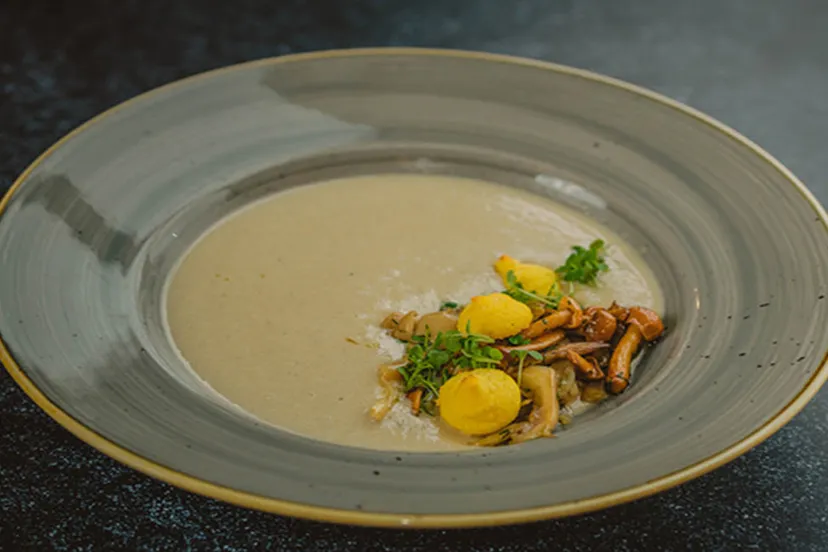 rheden eet smakelijk wuestenigel on fotercom