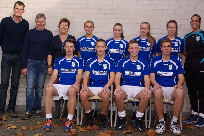 rheko a1 in nieuwe sponsorshirts