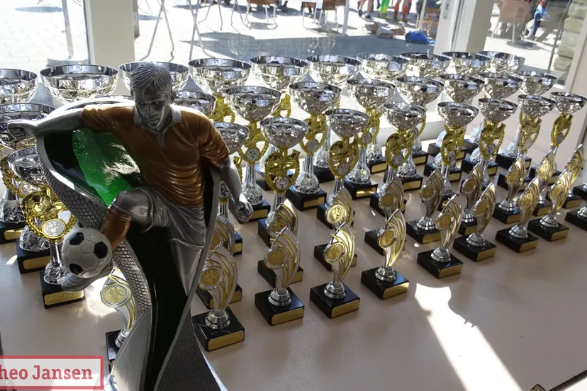 schoolvoetbaltoernooi 2019 dvov 1