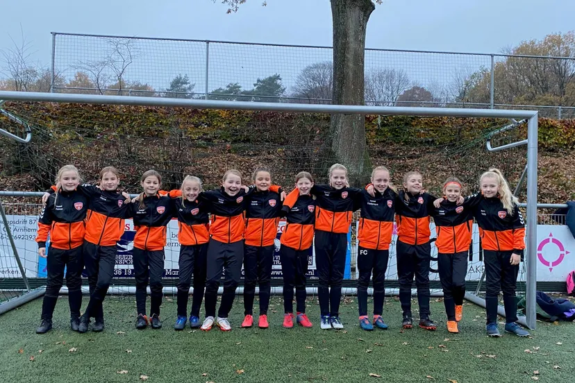 teamfoto mo11 1 dvov