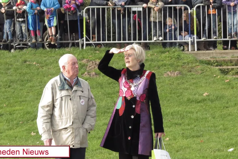 tgcijcnvndr7fjh7jfg7qy9gp 2014 11 22 sinterklaasintocht dieren 011