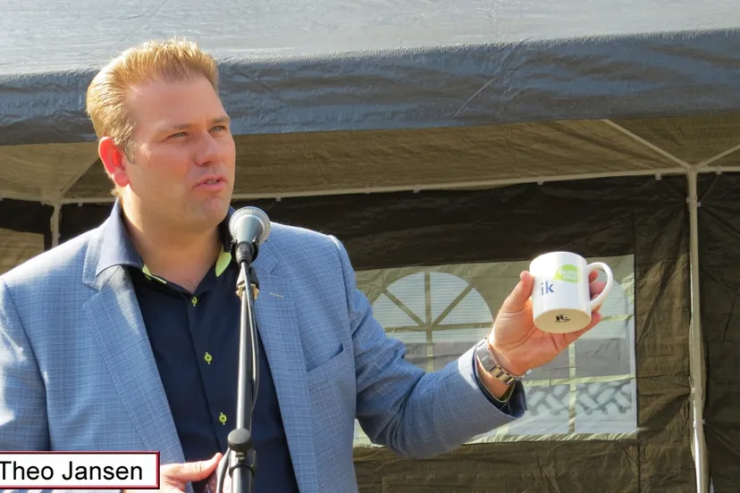 ul11zlxpnfy7fr8zqnjlp4isn spoorstraat 27 9 14 020