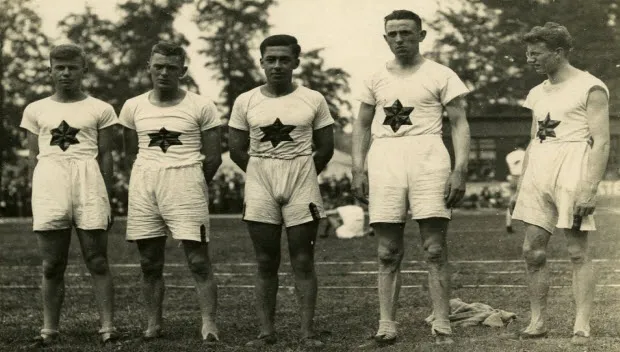 v6nqewy2fontevowlilhqha5c vitesse veertig jaar 1932