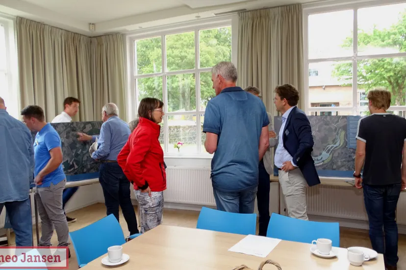 veel vragen en uitleg bij inloopbijeenkomst k3delta havikerwaard 2022 07 07 1