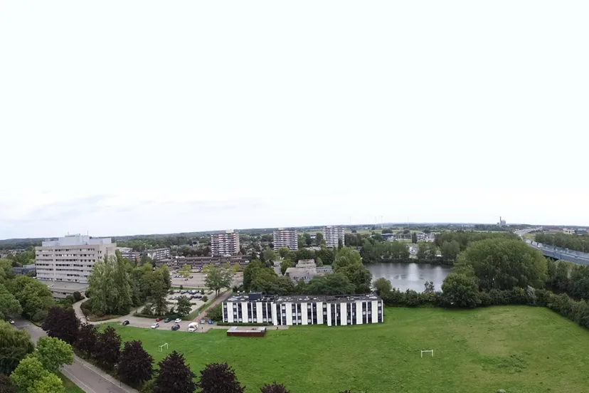 velp tussen broek en water