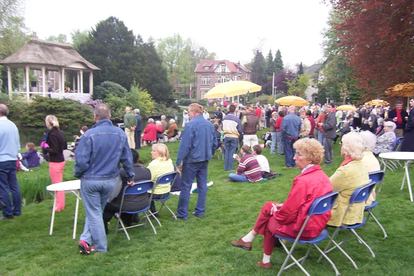 villaparkconcert stichting velp voor oranje