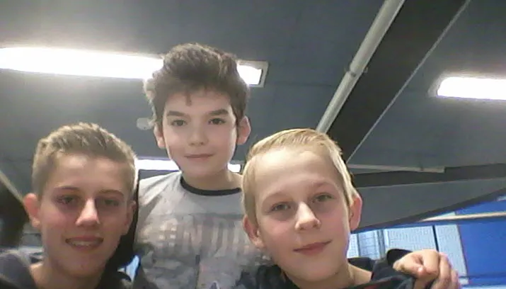 voetbalwedstrijdvluchtelingen