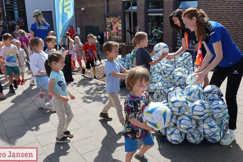 voor ieder kind een bal gaat van start op basisschool daalhuizen 20 06 2024 1 1