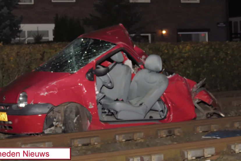 wx7u7d4cwf15lxzbx6pw6bf40 2014 11 20 auto trein velp 002