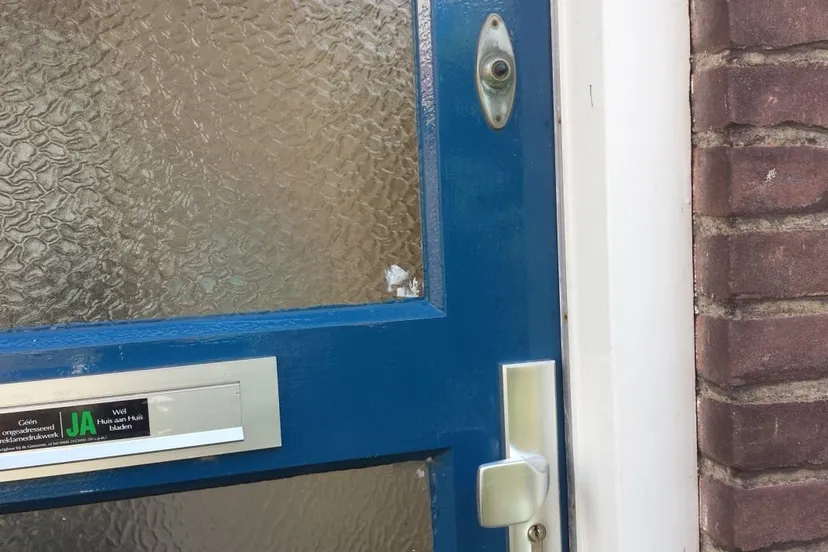 xo16bmm882l70kxmmn0rqayra voordeur