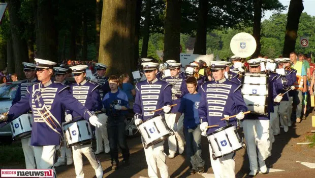 xsas5gui1d5d1nm3ybbqrmwjv velp intocht vierdaagse 2013 6