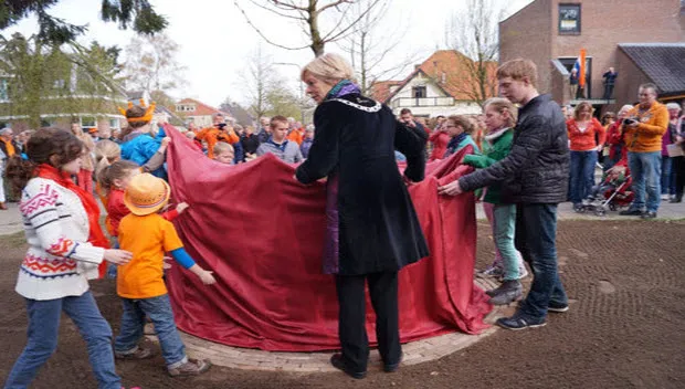 yn04hj2caxu8keefeop1s5pfw koningslinde dieren