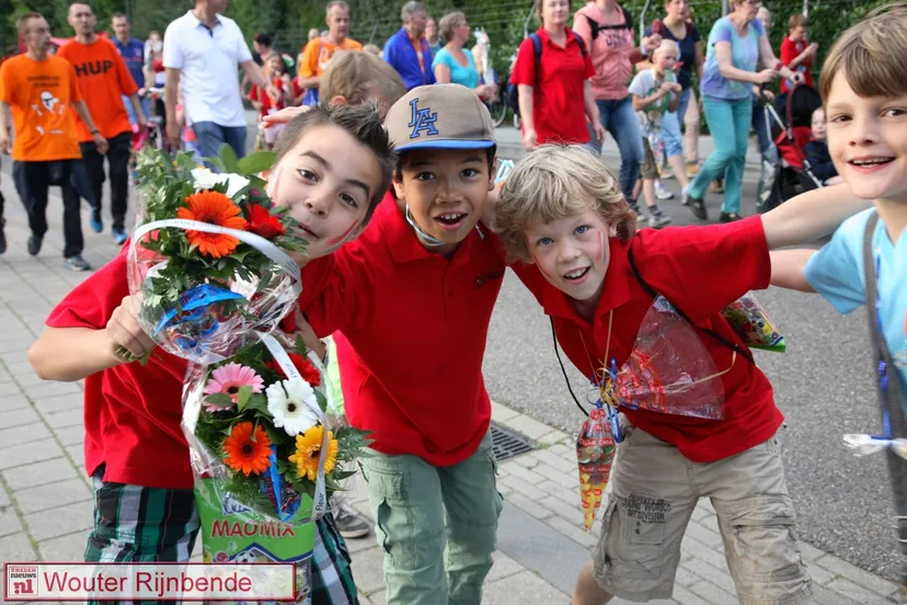 yp5dqs8pnc8cja3g5r2ywqmsh 140610 avond 4 daagse dag 4 023