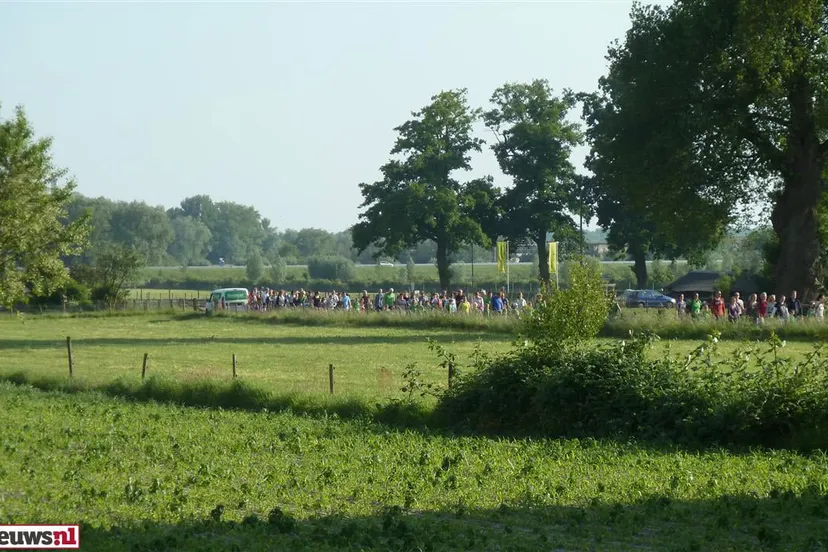 yroskfl13fawfvi2uuji0vwvt rheden avondvierdaagse 20130610 3