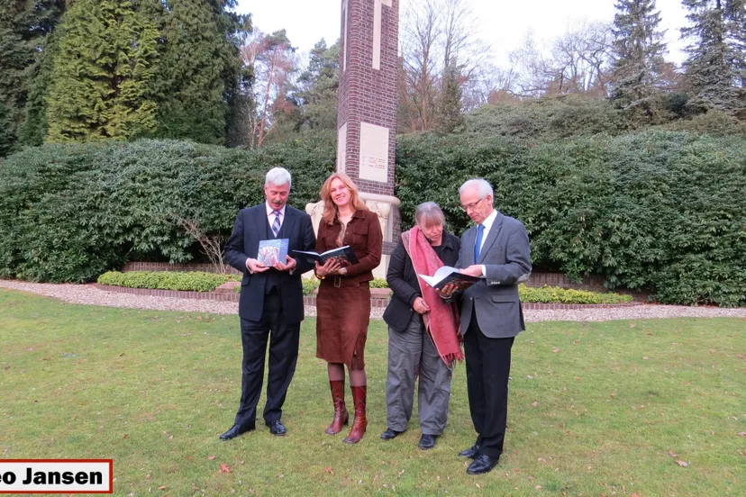 ytrgmlvjfnac79jba1tvy1215 lentsesteeg 18 12 13 018