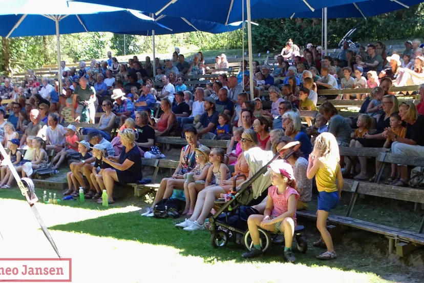 zomervoorstelling circus lorelly in openluchttheater de pinkenberg 2022 08 10 5