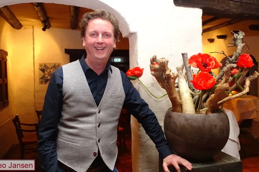 zutphensestraatweg 22 3 18 012