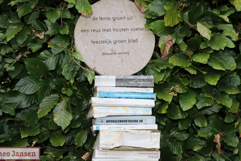 workshop haikus maken sluit kunstwerk gedicht en gestapeld af in velp 14 08 2024 5