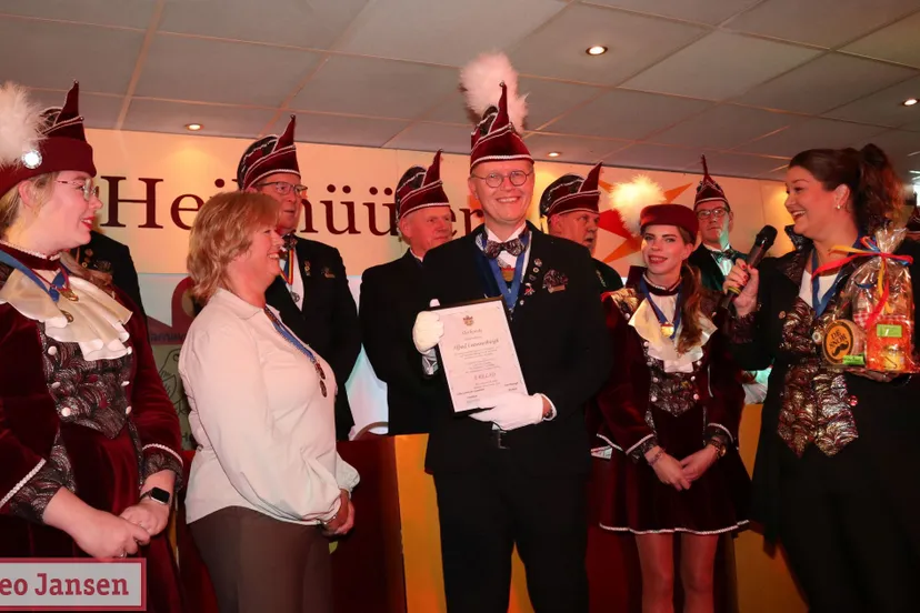 nieuw prinsenpaar cv de heiknuuters prins bas de 1e en adjudant jimmy geinstalleerd 2024 8