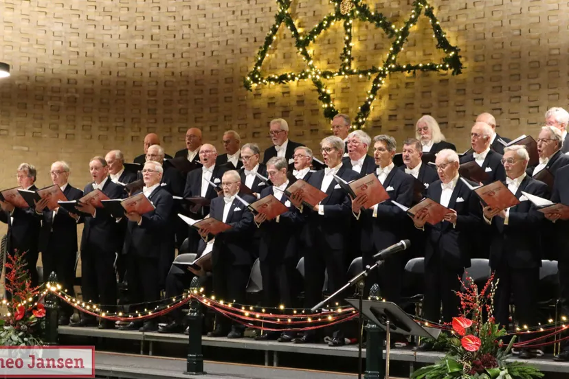 01 dierens mannenkoor brengt warme kerstsfeer tijdens jaarlijks kerstconcert 21 12 2024 1