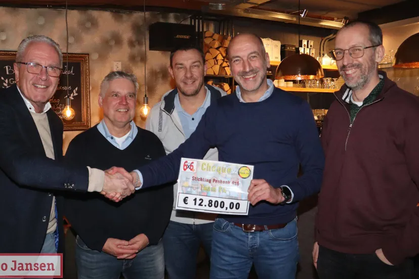 stichting posbank 6 x 6 schenkt eur12800 aan team pa