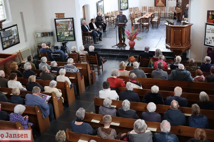 afsluitende bijeenkomst 150 jarig jubileum van de begraafplaats ellecom de steeg in de kerk van ellecom 2025 15