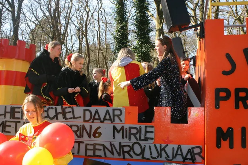 halfvastenoptocht velp feestelijke carnavalsoptocht op 16 maart cv de narrenkap