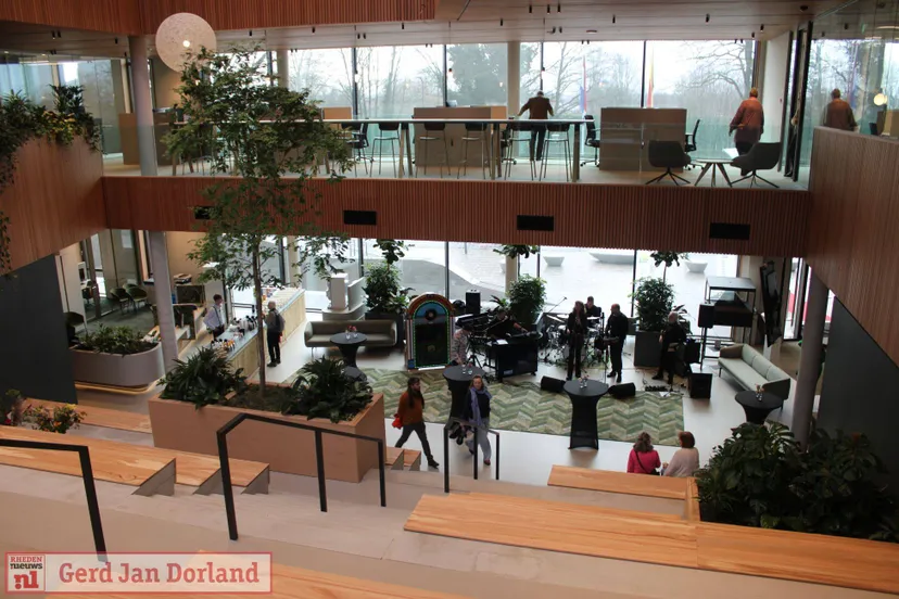 drukbezochte open dagen nieuwe gemeentehuis gemeente rheden 26 01 025 19
