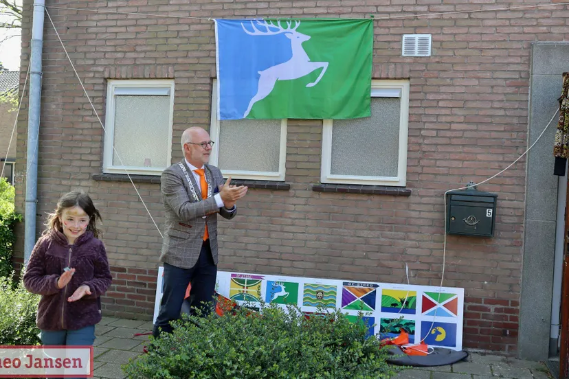 hoge opkomst maakt vlagverkiezing de steeg tot groot succes 26 04 2025 1