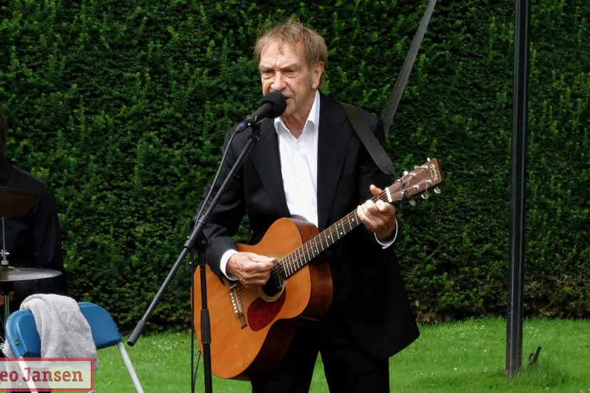 Alex Roeka sluit Zoomerconcerten af met intiem en poëtisch 'Nachtcafé' 27-07-2025 (3)