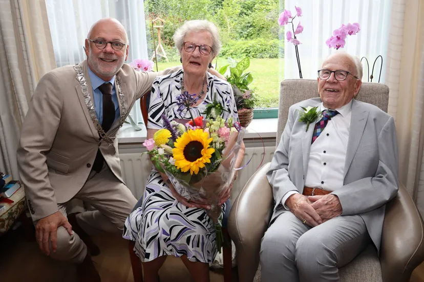 Worth Rhedenseweg 23-7-25 1