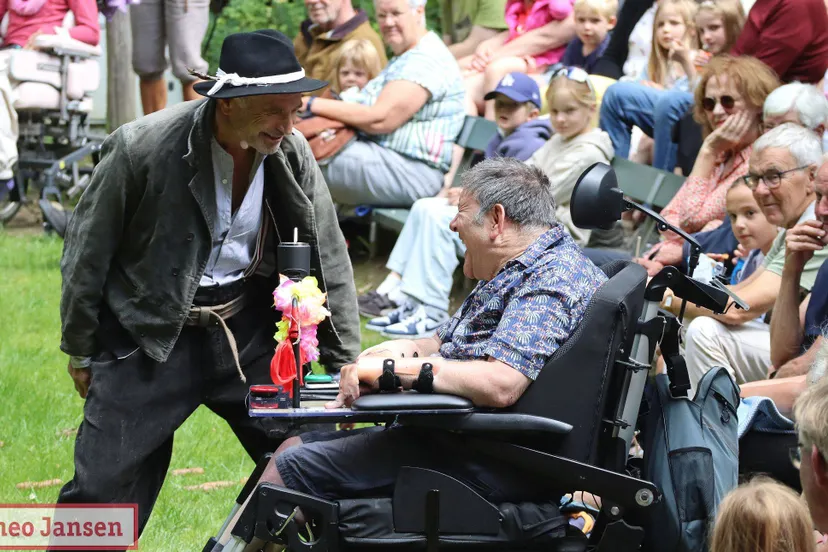 Frank Groothof betovert publiek met Peer Gynt in Openluchttheater de Pinkenberg 06-08-2025 (5)