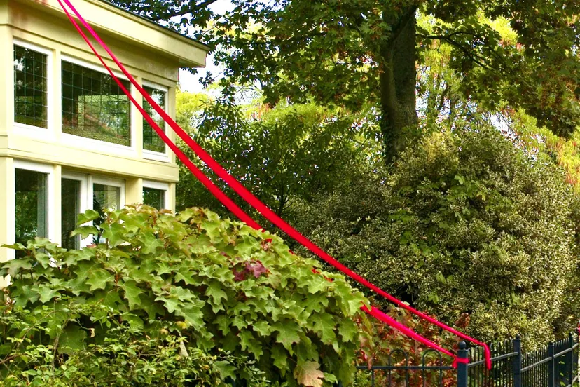 Henk de Jong rode linten Ellecom