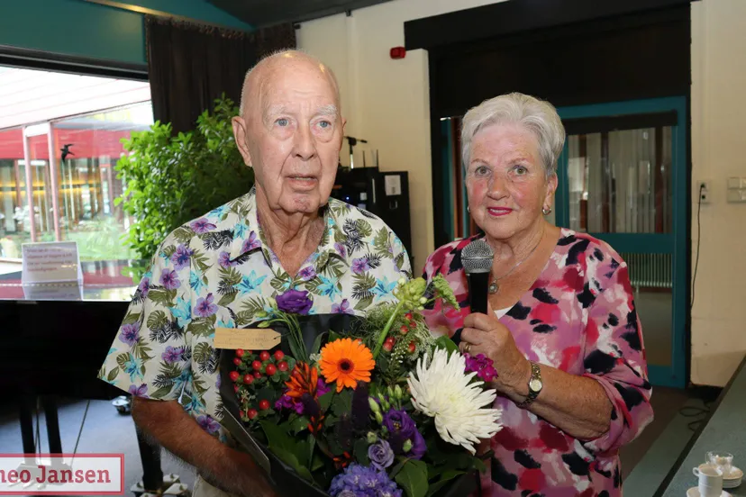 Sociëteit van de De Ulenpas in Velp 001