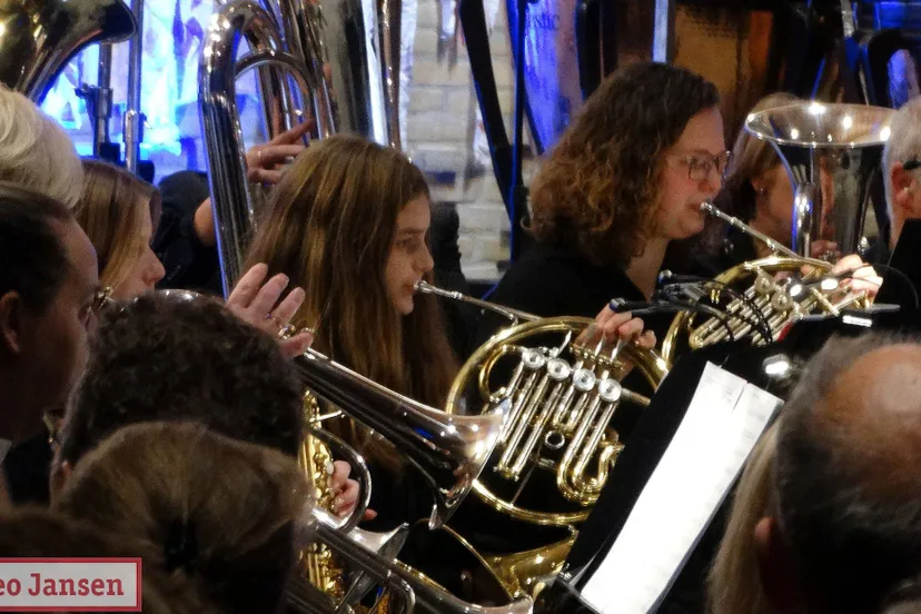 Muziekvereniging Wilhelmina Spankeren geeft sfeervol concert in Dieren 22-11-2025 (7)