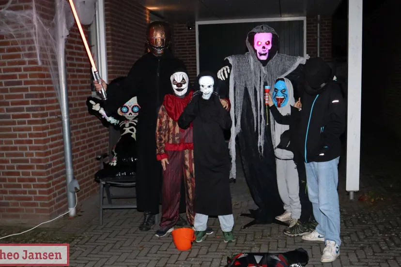 Rheden is tijdens Halloween een spannend griezeldorp 2025 (1)