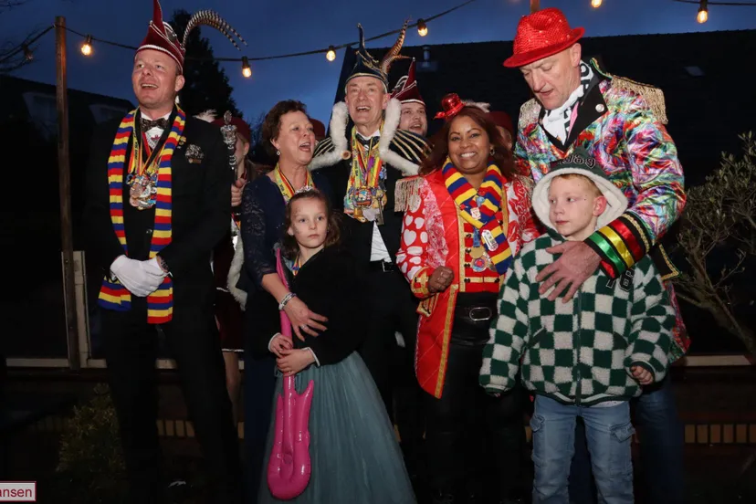 Cv. de Heiknüüters sluiten carnaval 2026 af met Frühshoppen en de popverbranding  17-02-2026 (35)